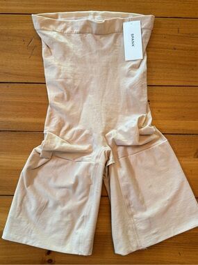 NWT Spanx High-Waisted Mid-Thigh Shapewear Shorts, Size L, Soft Nude/Beige